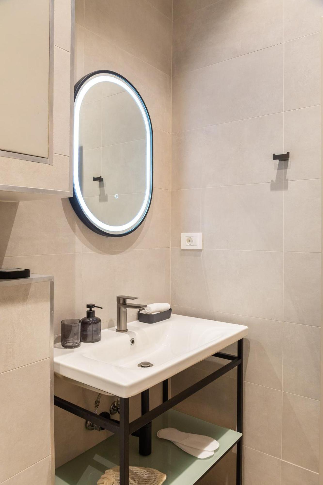 Piac Luxury Split