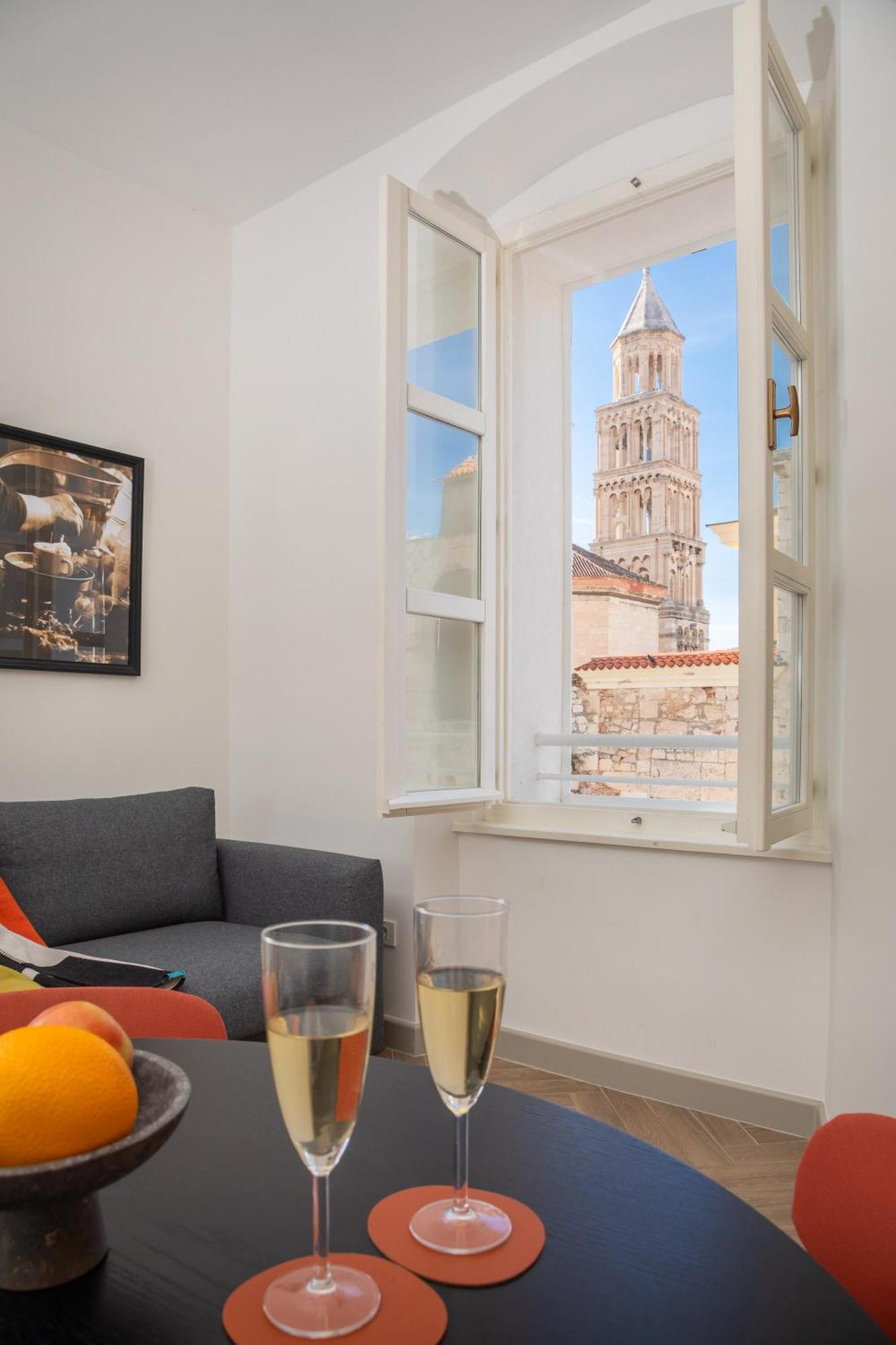 Apartament Piac Luxury *