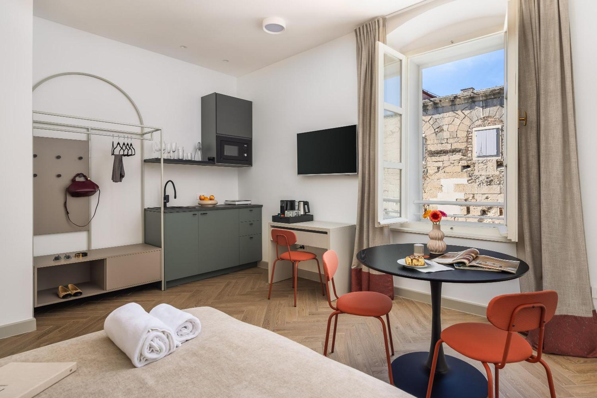 Piac Luxury